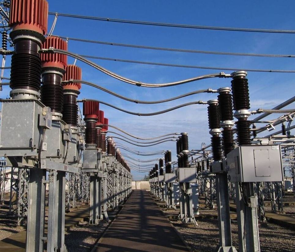 نوسان صادرات/واردات برق و دیپلماسی منطقه‌ای